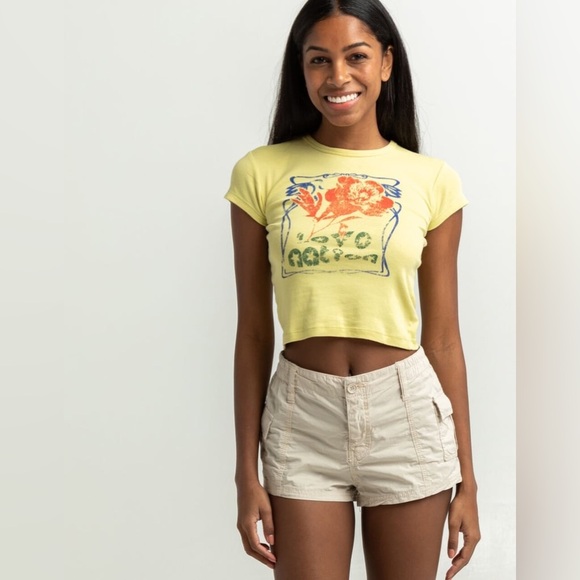 BDG urban outfitters Y2K women’s low rise poplin shorts cream - Picture 7 of 7